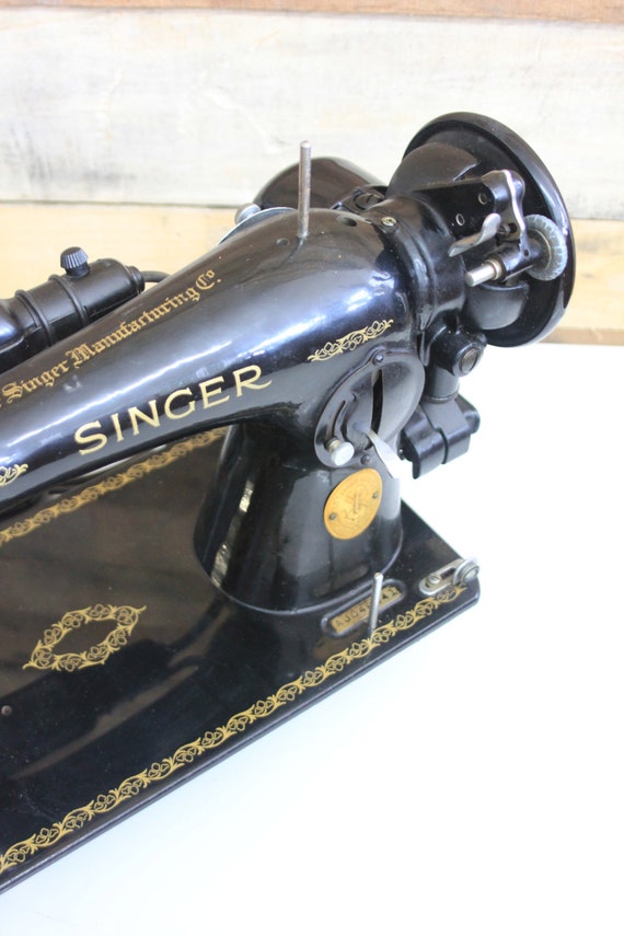Items similar to Singer Sewing Machine 15 Vintage Antique WORKING with