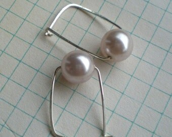 Sterling Silver Swarovski Pearl Hoop Earrings