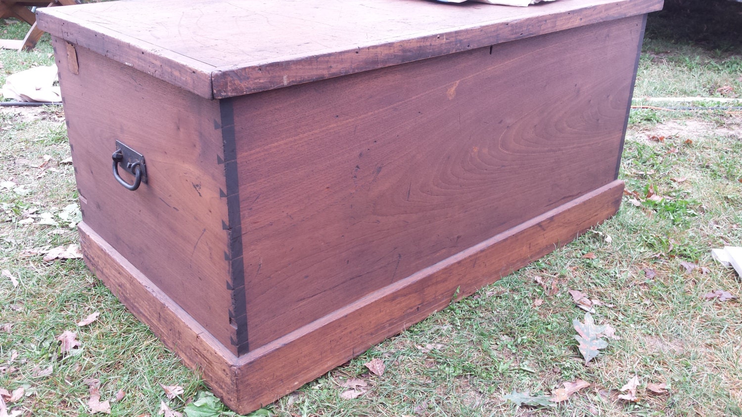 Primitive BLANKET CHEST / TRUNK Solid Wood Dovetailed Corners