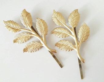 Hair pin, gold hair pin, wedding hair clip, leaf hair pin, gold leaf hair accessory, gold bobby pins, woodland hair pin, leaf hair clip