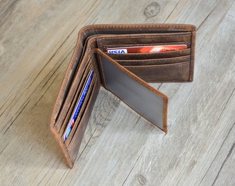 Personalized Mens Wallet, Engraved Wallet, Personalized Monogrammed Leather Wallet, Groomsmens Wallet Groomsmens gift Wallet, father gift