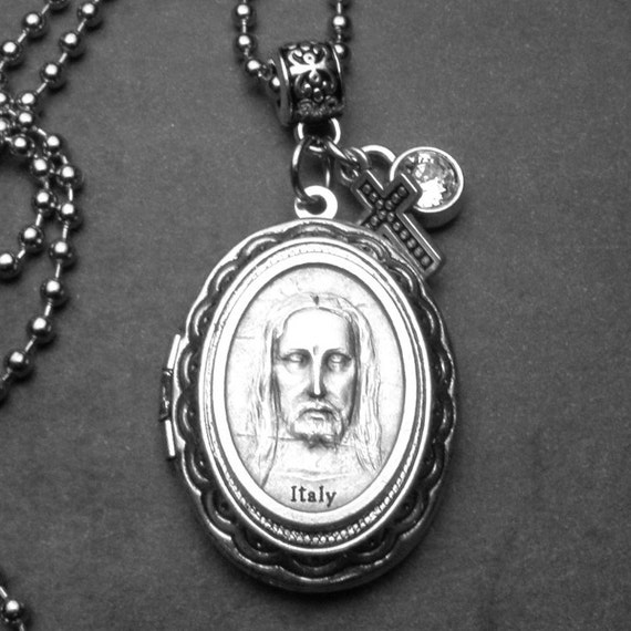 The Face of Jesus Holy Medal Christian Locket Necklace
