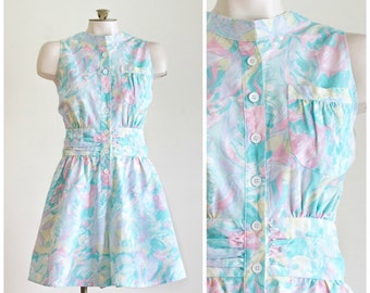 80s sleeveless romper in floral pattern with pockets SIZE L