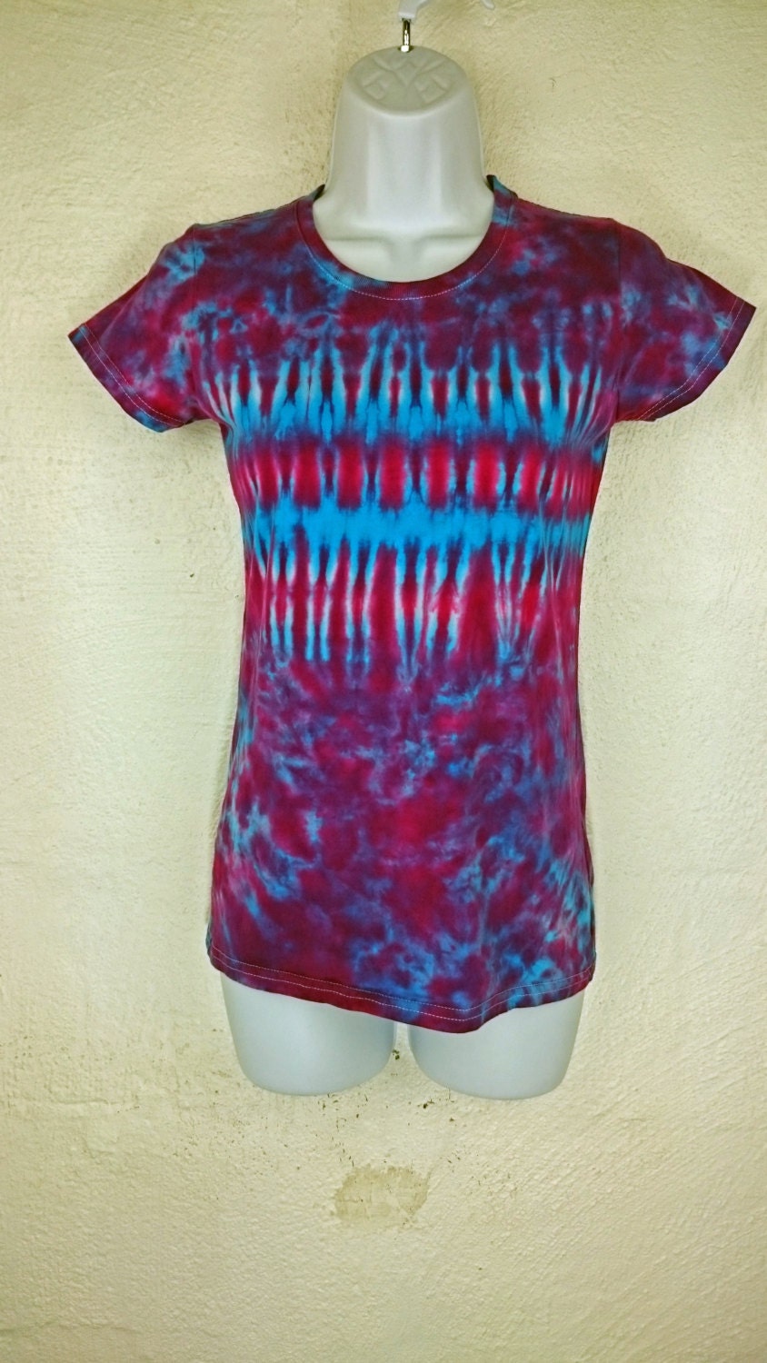 tie dye t shirt womens