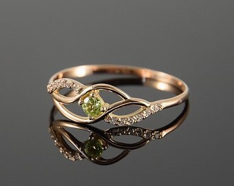 Peridot ring, Cute ring, Multistone ring, Fine ring, Twist ring, Birthstone ring, Gemstone ring, Custom stone ring, Personalize ring