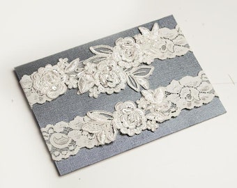 Light Ivory Beaded Lace Wedding Garter Set, Ivory Lace Garter Set, Toss Garter, Keepsake Garter, Customizable Handmade-GT024