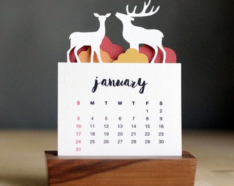2017 Minimalist Paper Cut Desk Calendar with Solid Wood Stand \ Deer