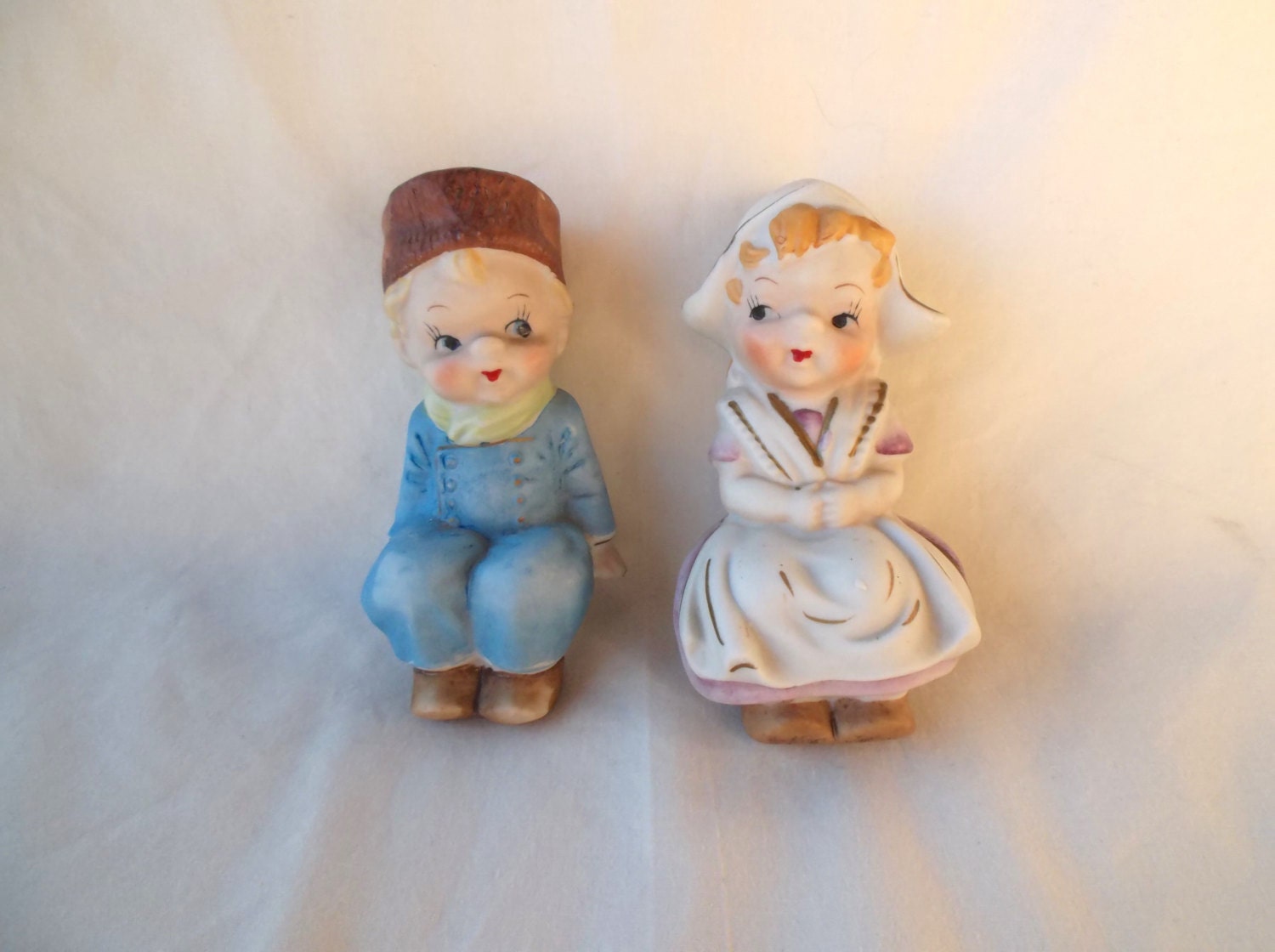 Vintage porcelain Dutch boy and girl figurines children
