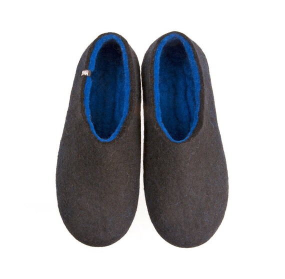 Best slippers for men Felted Wool Slippers Black & Blue