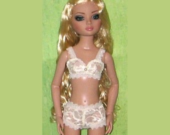Ready to Wear Sheer Ivory Lace Bra and Boxer Lingerie Outfit Fit Ellowyne Wilde Prudence Lizette Amber 16"