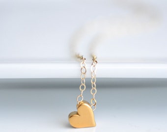 Dainty Heart Necklace - Gold Heart Necklace - Tiny Gold Heart Charm - Gold Heart Chain Necklace - Gold Heart Necklace Gift