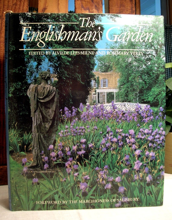 Vintage Gardening Book ENGLISHMAN'S GARDEN 1983 English