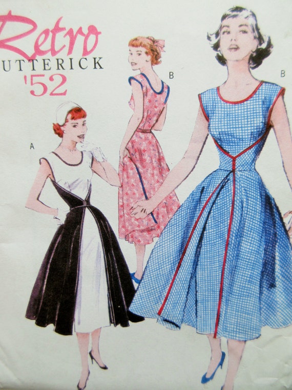 Butterick 4790 Sewing Pattern Walkaway Dress by sewbettyanddot