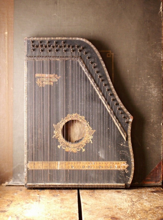 Vintage Menzenhauer's Guitar Zither patented in 1894