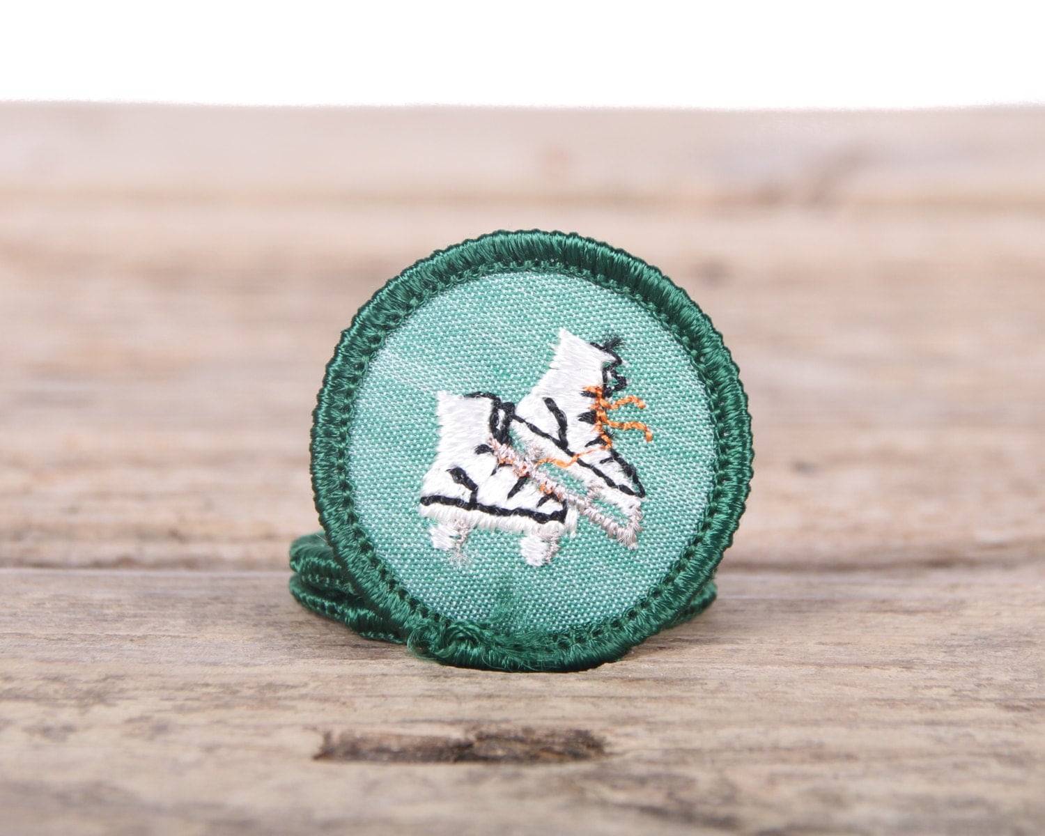 Vintage Girl Scout Patch / 1970's Scout Patch / Ice Skating Badge