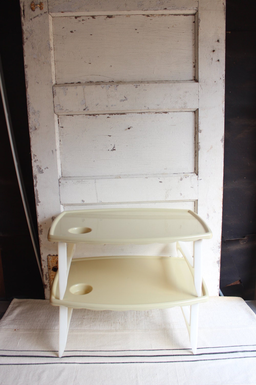 Vintage Blisscraft of Hollywood Heavy Plastic TV Bed Trays Set of 2