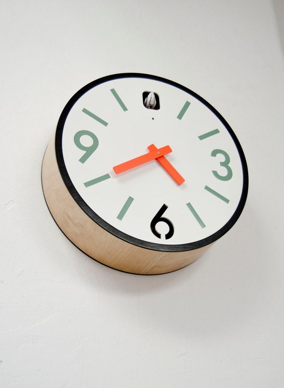 Station2 Cuckoo clock with moving pendulum