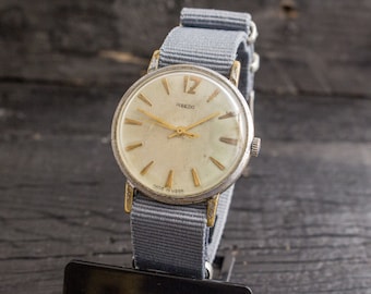 Vintage Pobeda watch, vintage mens watch, vintage soviet mechanical wrist watch, mens watch ussr cccp mens watch