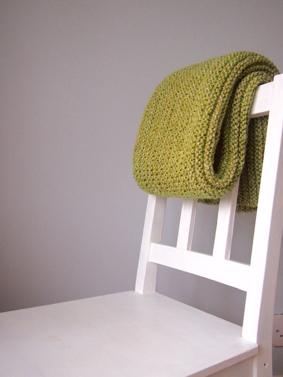 Green chunky knitted blanket by LisaJanesHouse on Etsy