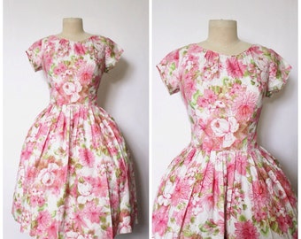 SALE || Vintage 1950s Dress / 1950s Floral Dress / 1950s Full Skirt Dress / M