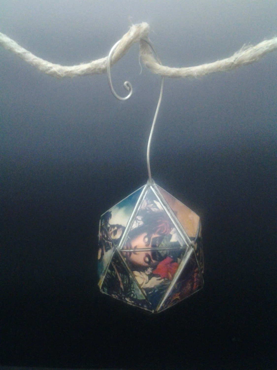 Mtg D20 Christmas Ornament made by hand out of Magic the Gathering cards, a lil' ink & printer paper, copper wire, some adhesives and a bit of time.