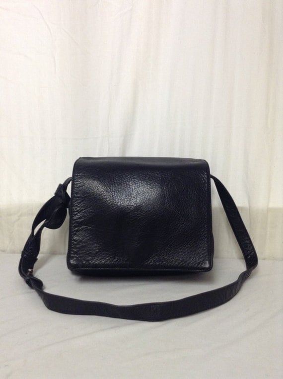 DKNY black Leather Pursebag Black Shoulder Bag