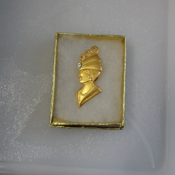 Vintage JJ Jewelry Gold Lapel Pin JJ Brooch Face Brooch Art