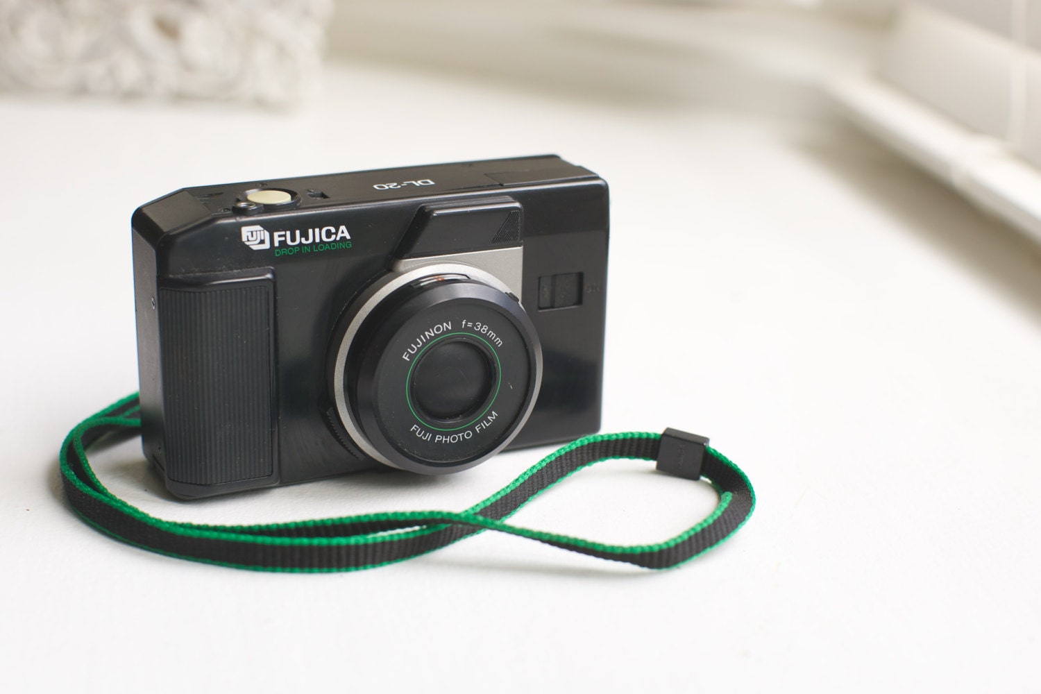 Fuji Fujica DL20 Point and Shoot 35mm Film Camera