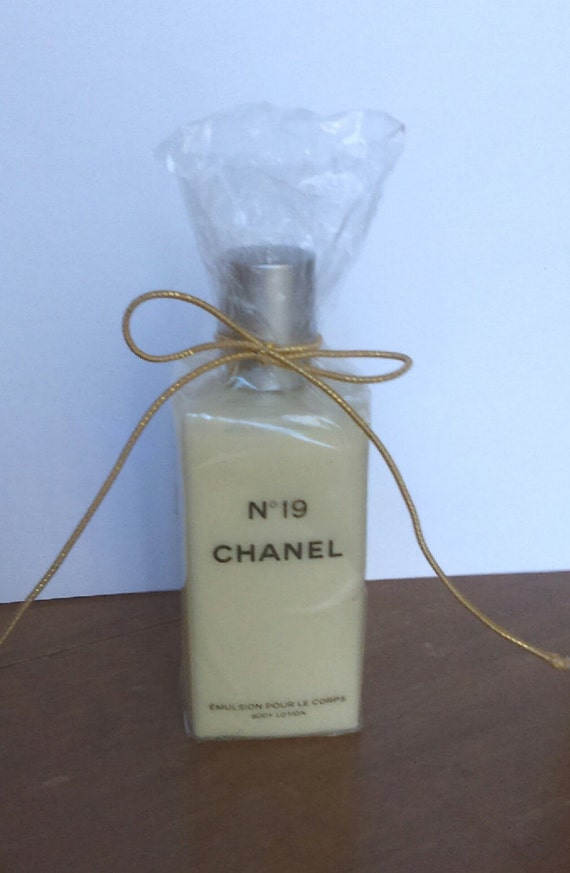 Chanel No 19 Body Lotion 6.8 fl oz by CLASSYPERFUMES on Etsy