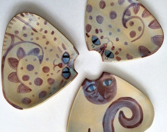 Ceramic kitty cat pottery decor: One Made to order plate triangle shape HM unique design decorative functional whimsical pet designer