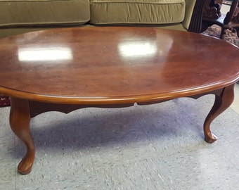 Oval Cherry Coffee Table - Oval Glass and Wood Coffee Tables | Coffee Table Ideas : Stickley solid cherry queen anne oval coffee cocktail table.