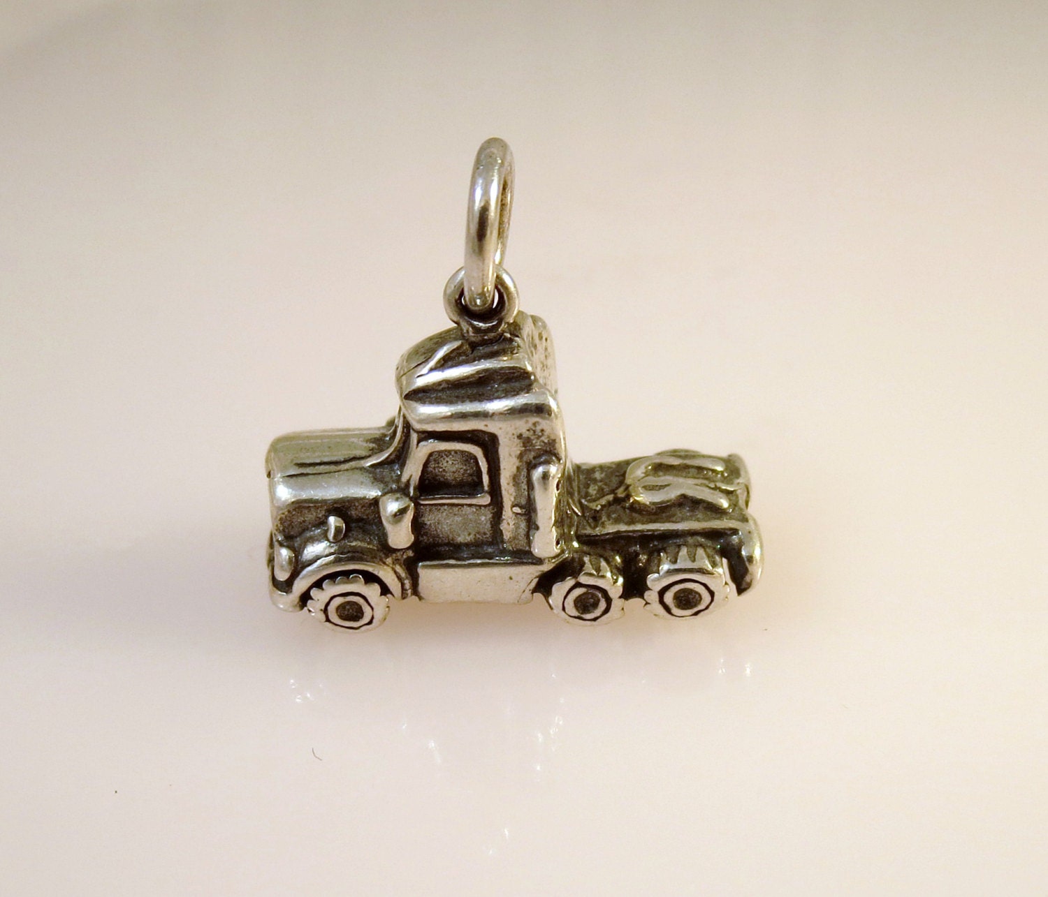 Sterling Silver 3-D SEMI TRUCK CAB Charm Pendant Trailer