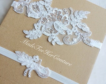 Ivory Lace Garter, Lace Wedding Garter Set, Lace Garter, Vintage Garter set, Keepsake Garter set, lace bridal garter, pearl lace garter set