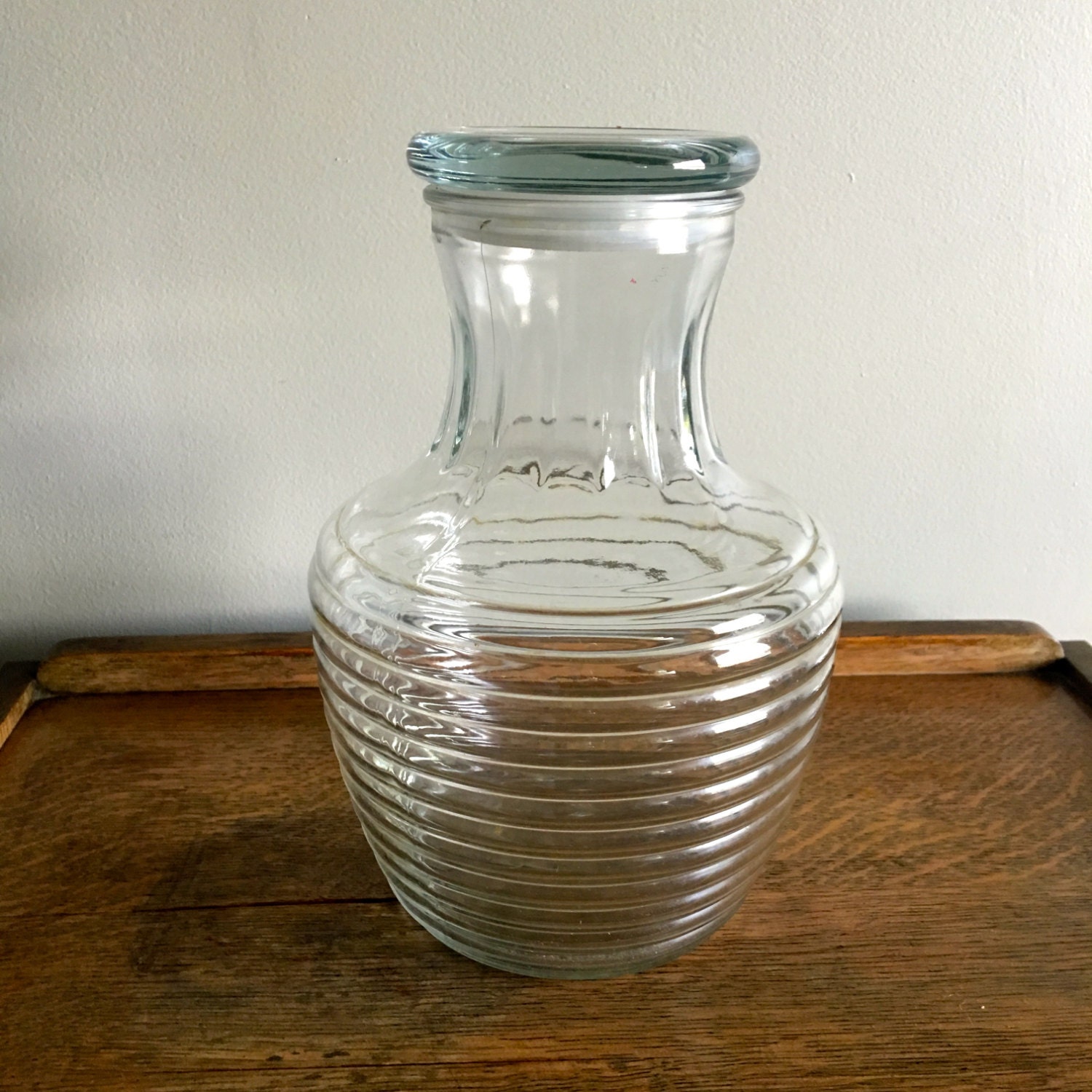 anchor hocking pitcher with lid