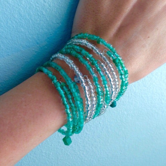 Green Beaded Bracelets Stacking Bracelets Memory by MySeaBoutique