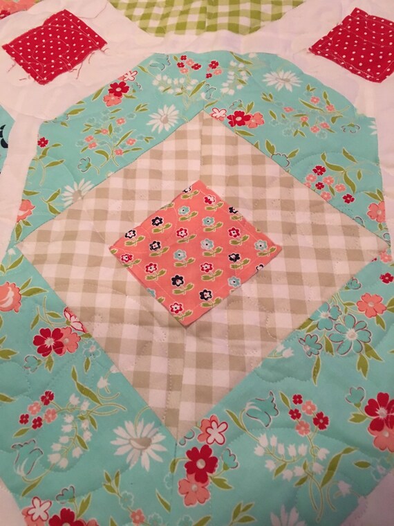 1-quilt-new-quilts-vintage-picnic-fabric-by-moda-quilts