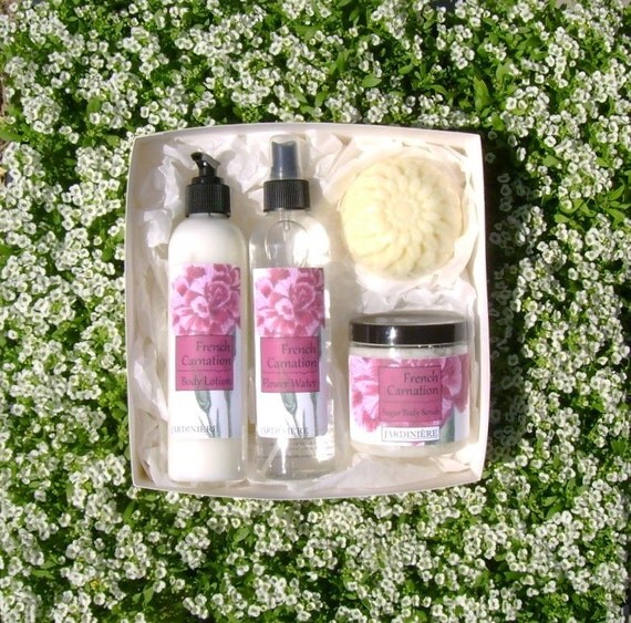 French Carnation Gift Set // Body Lotion // Flower by JardiniereBB
