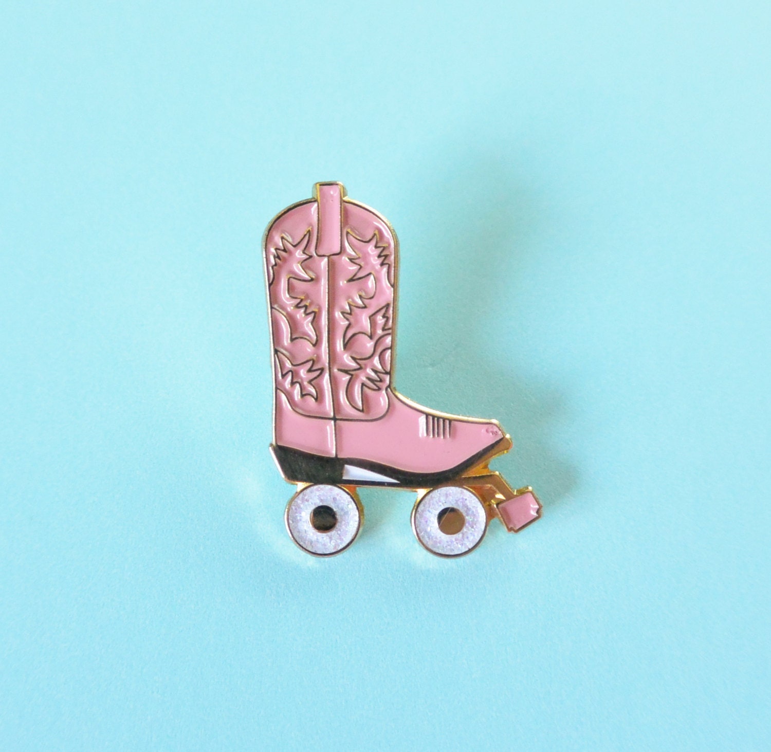 Cowboy boot rollerskate pin