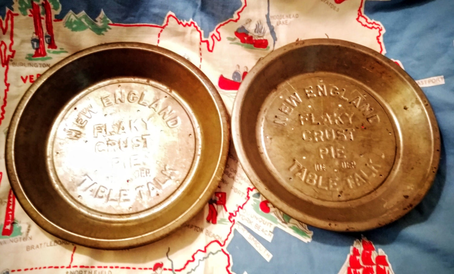 Table Talk Pie Tins Vintage 1940s Kitchen New England