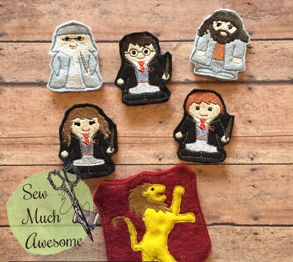 Harry Potter Finger Puppet set with Hogwarts by SewMuchAwesome