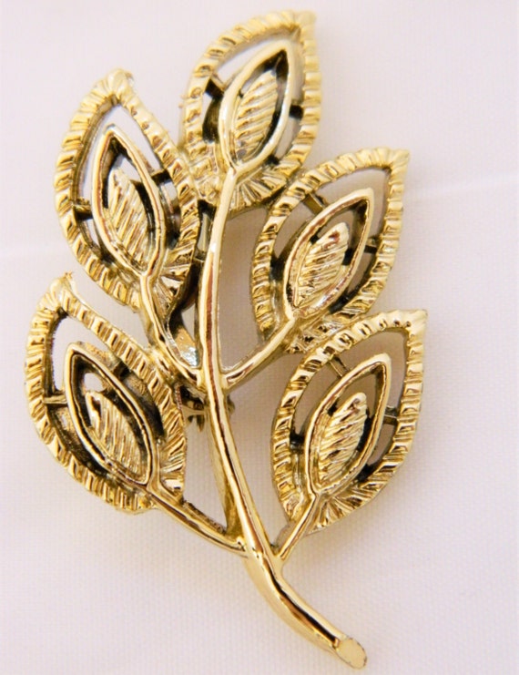 Gerry's Brooch Vintage Brooch Leaf Brooch Leaf Pin