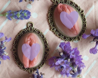 CUSTOMISED Vulva Pendant