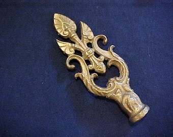 Vintage Goldtone Metal Lamp Finial