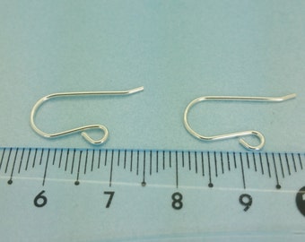 925 Sterling Silver Earring hooks. 14mm 925 Sterling Silver plain fish hook earring finding. Quantities of 1 pair or 5 pairs available.