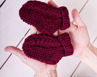 Newborn knit socks Red knitted socks for babies Wool baby socks Cable red baby socks Baby wool booties Winter wool warm newborn socks