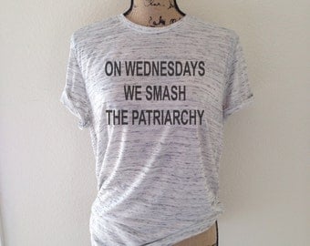 On Wednesdays We Smash the Patriarchy Tank Top in Heather grey for Women - Feminist Shirts - Feminism - Women's Rights - Gender Equality