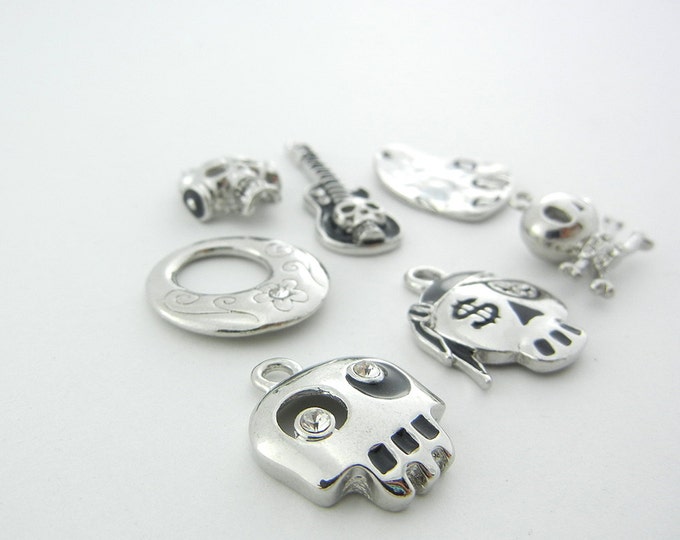 Set of Skull Themed Charms Silver-tone