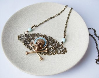 Jolly Roger - Gothic Skull Necklace