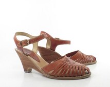 Kinney Shoes Vintage 1970s Sandals Carmel Brown Leather High Heel Wedge ...
