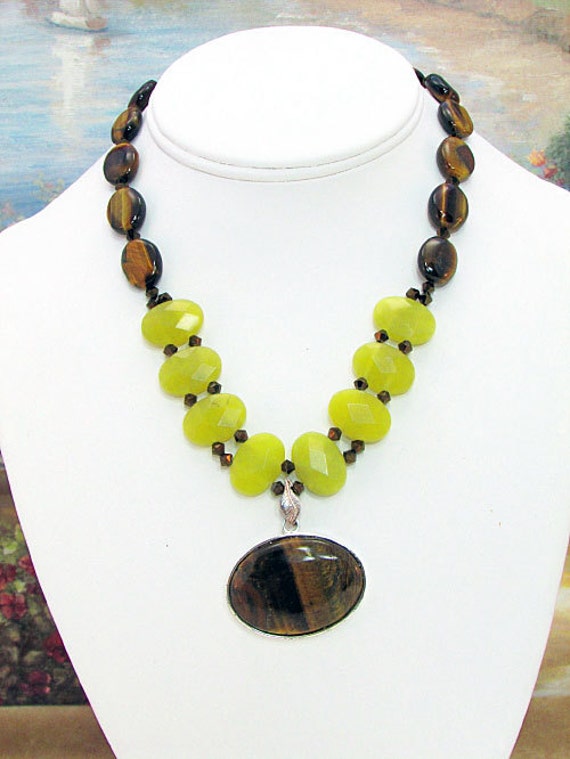 Tiger Eye with Yellow Jade and Tiger Eye Pendant and Matching